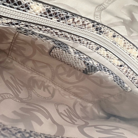 COPY - Michael Kors Snake Print Slingback Heels & Matching Clutch Set - Picture 3 of 6